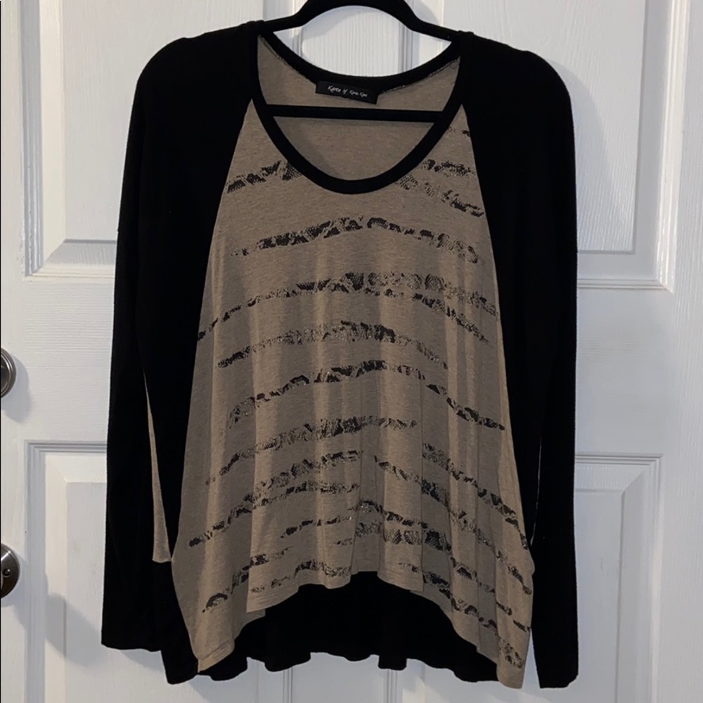 Karen Kane Hi Lo top XL